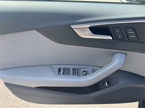 Used 2019 Audi A4 2.0T Premium w/ Convenience Package image 28