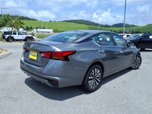 Used 2023 Nissan Altima 2.5 SV image 25