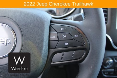 Used 2022 Jeep Cherokee Trailhawk w/ Comfort/Convenience Group image 28