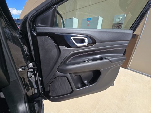 Used 2023 Jeep Compass Altitude image 30