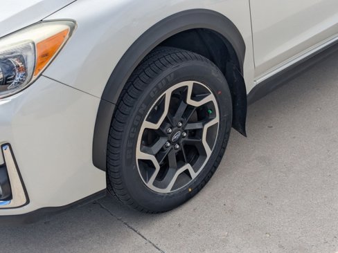 Used 2017 Subaru Crosstrek 2.0i Premium image 13