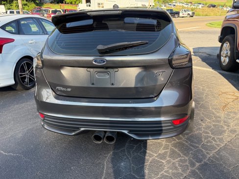 Used 2016 Ford Focus ST image 16