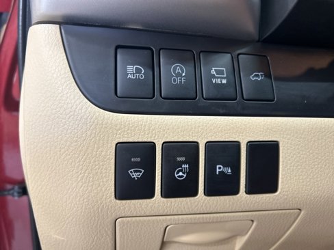 Used 2017 Toyota Highlander Limited Platinum image 15