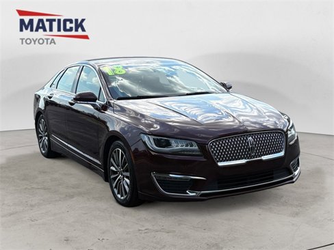 Used 2018 Lincoln MKZ Premiere image 1