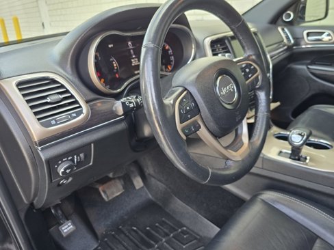Used 2015 Jeep Grand Cherokee Limited w/ Trailer Tow Group IV image 20