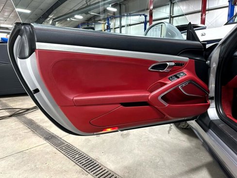 Used 2015 Porsche 911 Turbo image 27