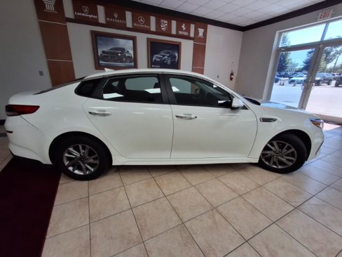 Used 2019 Kia Optima LX image 7