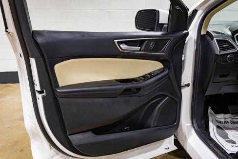 Used 2016 Ford Edge SEL w/ Equipment Group 201A image 19