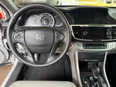 Used 2015 Honda Accord EX-L image 8