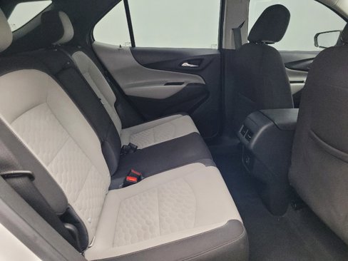 Used 2021 Chevrolet Equinox LS image 19