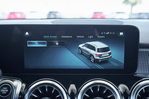 Used 2022 Mercedes-Benz GLB 250 4MATIC w/ Premium Package Lite image 51