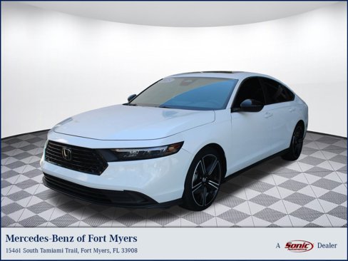 Used 2025 Honda Accord Sport image 1