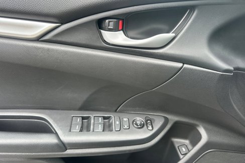 Used 2020 Honda Civic Sport image 11