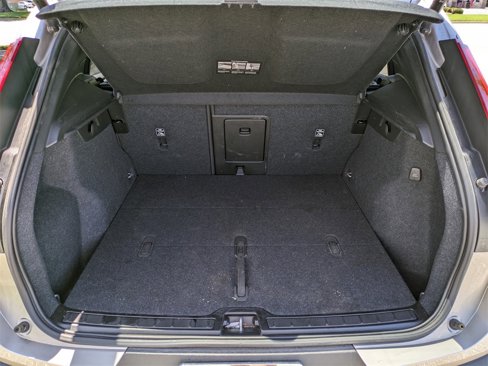 Certified 2023 Volvo XC40 B5 Plus image 13