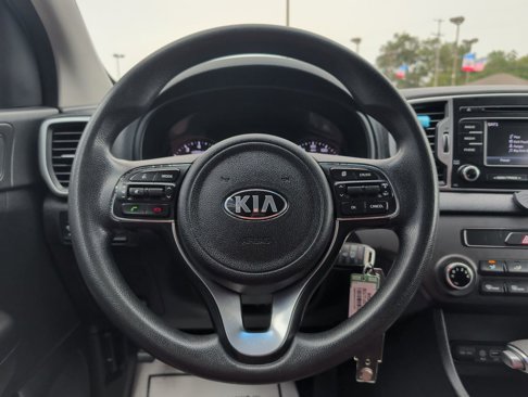 Used 2017 Kia Sportage LX image 9