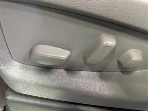 Used 2018 Chevrolet Suburban LT image 23