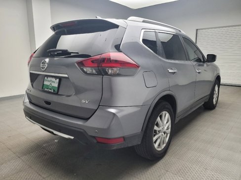 Used 2019 Nissan Rogue SV image 9