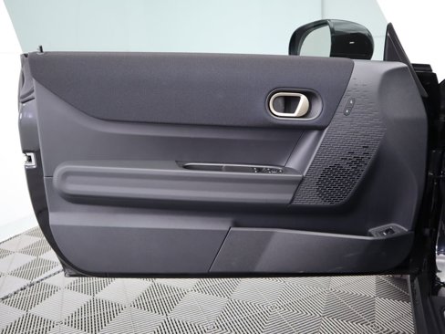 Used 2025 MINI Cooper 2-Door Hardtop image 26