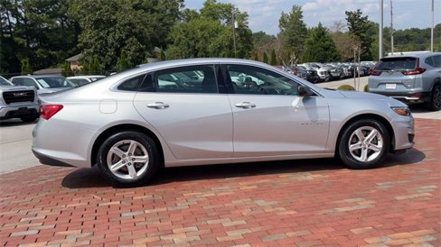 Used 2020 Chevrolet Malibu LS image 3