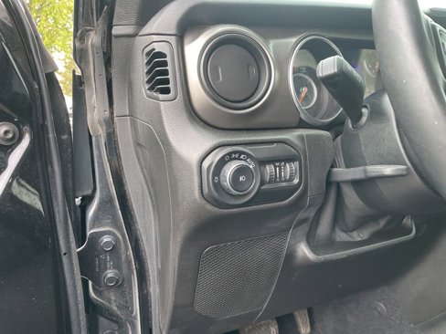 Used 2019 Jeep Wrangler Unlimited Sport S image 23