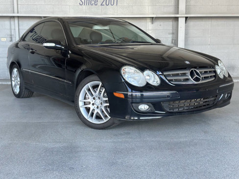 Used 2009 Mercedes-Benz CLK 350 Coupe image 2