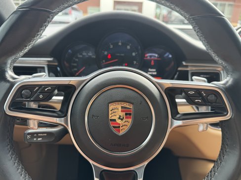 Used 2017 Porsche Macan image 15