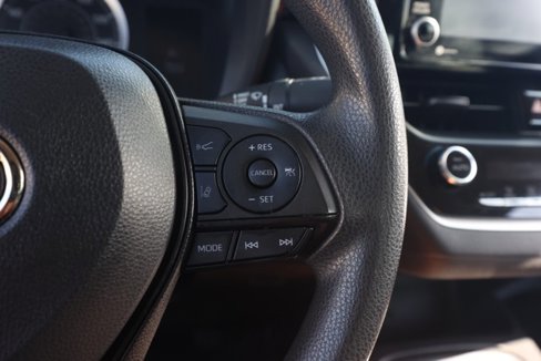 Used 2022 Toyota Corolla LE image 26