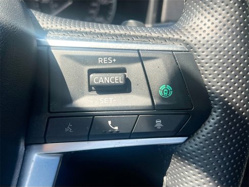 Used 2024 Mitsubishi Outlander SE image 13