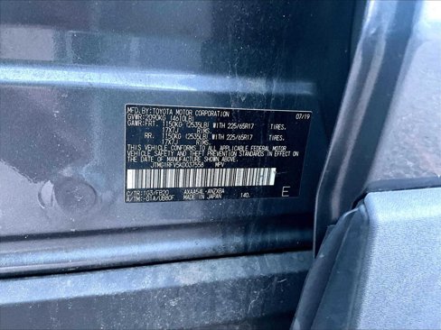 Used 2019 Toyota RAV4 LE image 6