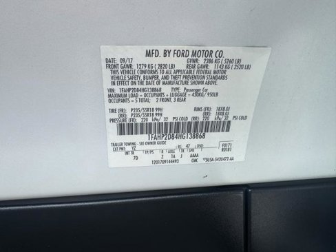 Used 2017 Ford Taurus SE image 13