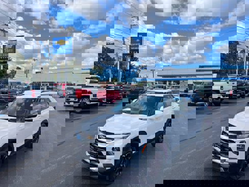 Used 2023 Chevrolet TrailBlazer LT w/ Convenience Package image 4