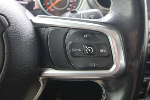 Used 2018 Jeep Wrangler Unlimited Sahara image 18