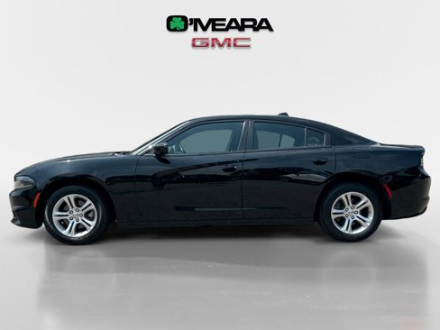 Used 2023 Dodge Charger SXT image 2