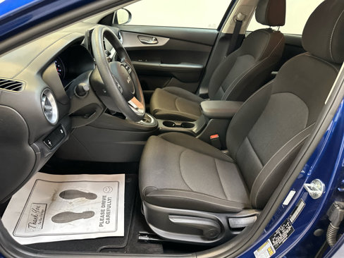 Used 2023 Kia Forte LXS image 4