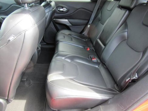 Used 2021 Jeep Cherokee High Altitude image 31