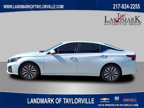 Used 2023 Nissan Altima 2.5 SV image 1