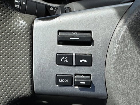 Used 2016 Nissan Frontier SV image 18