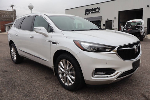 Used 2018 Buick Enclave Premium w/ Experience Buick Package image 2