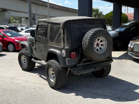 Used 2005 Jeep Wrangler SE image 5