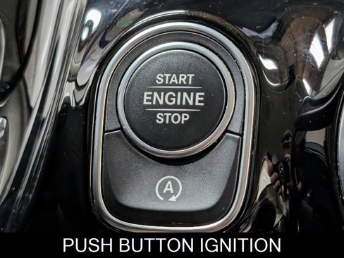 Used 2022 Mercedes-Benz GLA 250 4MATIC w/ Premium Package image 27