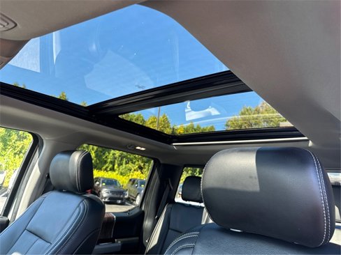 Used 2019 Ford F150 Lariat w/ Equipment Group 502A Luxury image 28
