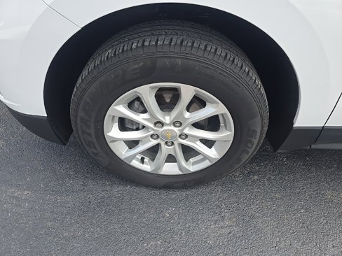 Used 2019 Chevrolet Equinox LT image 4