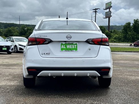 Used 2025 Nissan Versa S image 5
