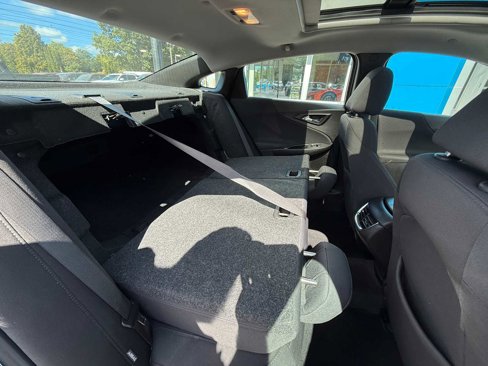 Used 2022 Chevrolet Malibu LT image 32