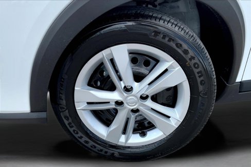 New 2025 Nissan Kicks Play S image 12