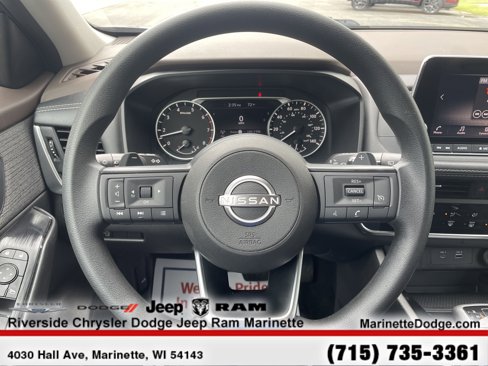Used 2023 Nissan Rogue S image 44