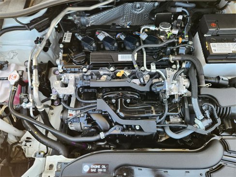 Certified 2023 Toyota Corolla Cross XLE image 31