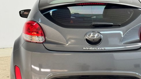 Used 2015 Hyundai Veloster w/ Option Group 02 image 13