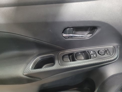 Used 2021 Nissan Versa SV image 27