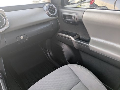Used 2021 Toyota Tacoma SR5 image 15